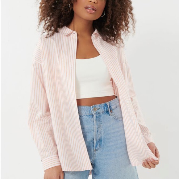 GARAGE Button Down - Picture 2 of 3